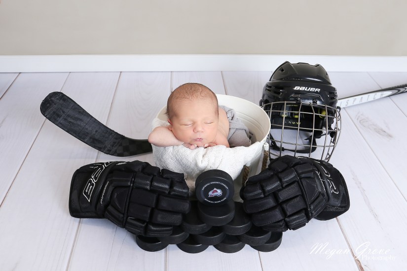 NoCo Newborn Photo Studio | Tiniest Hockey Fan